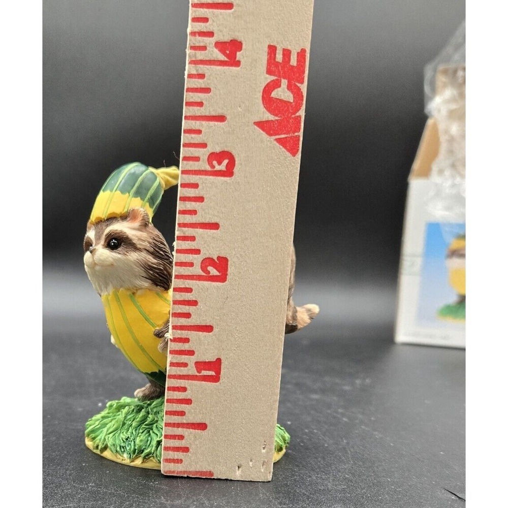 Charming Tails REGINALD'S GOURD COSTUME Raccoon Figurine Signed DEAN GRIFF - Picture 10 of 12